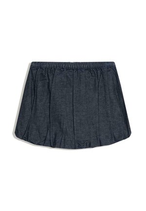 Donkergrijze denim minirok met elastische tailleband en geplooide stof die een licht opgeblazen silhouet creëert.