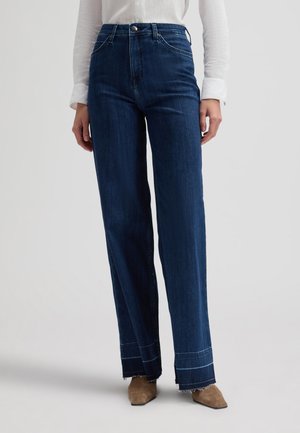 STELLA - Bootcut farmer - holding tight