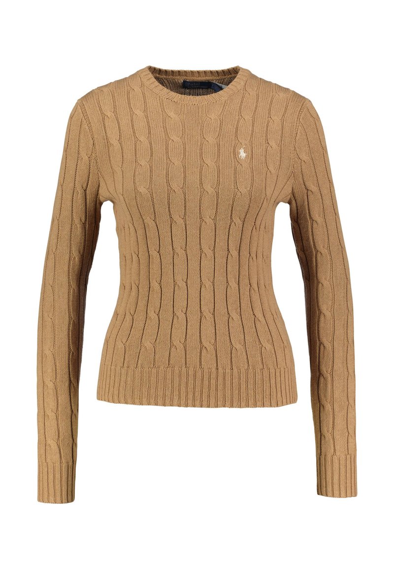 Maglione in cotone color cammello con lavorazione a maglia grossa, maniche lunghe e collo rotondo, caratterizzato da un piccolo logo ricamato sul lato sinistro del petto.