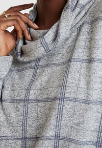 TOM TAILOR Sweter