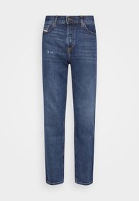 Tummansiniset suoralahkeiset farkut, joissa on viisi taskua ja hienovarainen haalistuma. Varustettu napillissuljinnalla ja kontrastitikkauksilla.