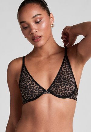 Bralette con stampa leopardata e rifiniture nere, realizzato in un morbido tessuto trasparente, con coppe a triangolo, spalline regolabili e una semplice chiusura sul retro.