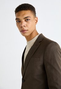 Selected Homme SLHSLIM CEDRIC STRUCTURE SUIT - Traje - brown stone