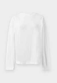 White long-sleeve T-shirt, made of soft cotton, features a crew neckline, relaxed fit, and slightly dropped shoulders. No visible patterns or accents.