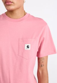 Carhartt WIP POCKET - T-shirt basic - dusty rose