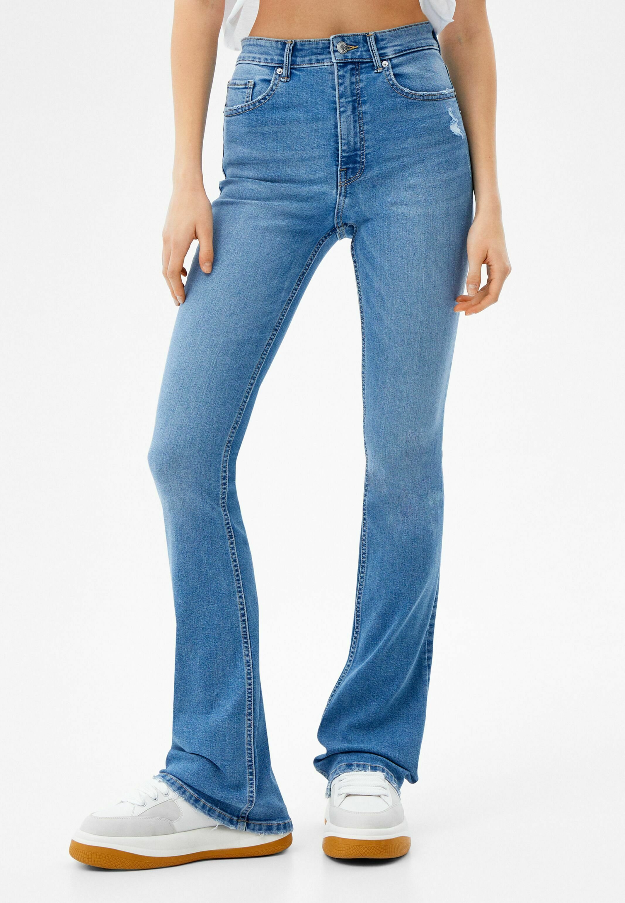 Bershka Bootcut jeans - light blue denim/light-blue denim - Zalando.ie