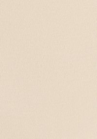 Tessuto beige a coste con righe verticali, caratterizzato da una superficie morbida e liscia. Nessun motivo visibile o dettagli metallici.