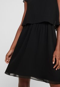 NAF NAF Cocktailklänning - black