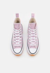 Converse RUN STAR HIKE - Sapatilhas de cano alto - himalayan salt white black