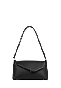 Sac à main en cuir noir avec une forme rectangulaire structurée, fermeture à rabat supérieur et une seule bandoulière. Texture lisse avec un grain subtil.