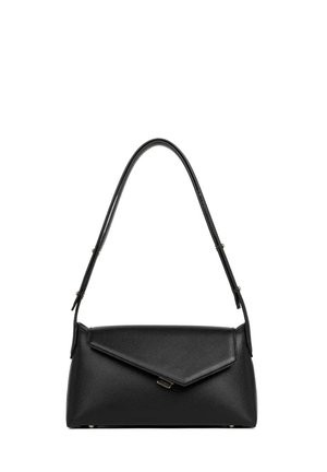 Sac à main en cuir noir avec une forme rectangulaire structurée, fermeture à rabat supérieur et une seule bandoulière. Texture lisse avec un grain subtil.