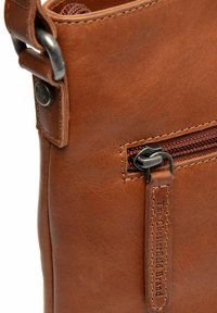 The Chesterfield Brand NAVENE UMHÄNGE 205 CM - Borsa a tracolla - cognac
