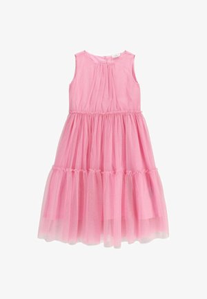 Różowa sukienka z tiulu bez rękawów, z marszczonym pasem i warstwową spódnicą, zaprojektowana dla dziecka, z okrągłym dekoltem i zapięciem na suwak z tyłu.
