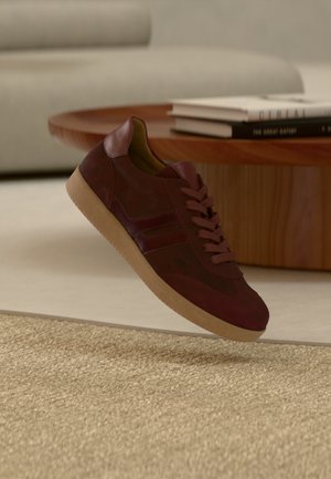 Gabor, Trainers - mulberry