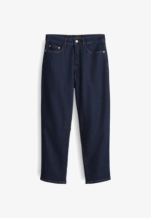 Jeans in denim blu scuro con un design a gamba dritta, caratterizzati da cuciture color rame, due tasche frontali e una chiusura a bottone singolo in vita.
