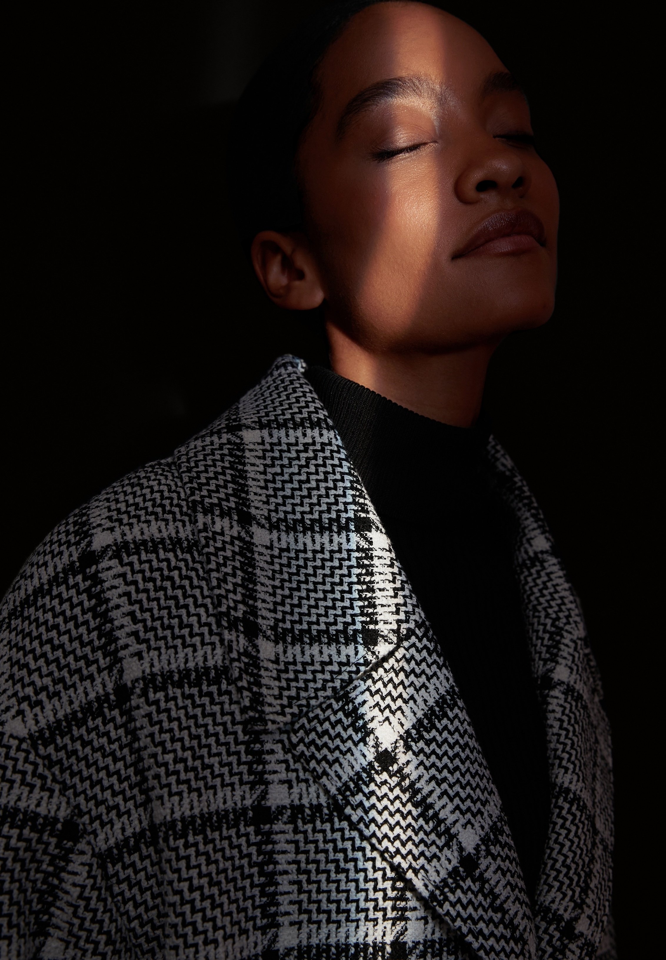 Blazer Rayé Avec Col Debout Comma Taille 36 Noir - Occasion Très Bon état, Style Chic Et Moderne