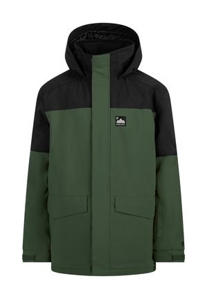 Groen en zwarte waterdichte jas met een rits aan de voorkant, verstelbare capuchon, twee voork pocketen en een logo patch op de borst. Gladde textuur.
