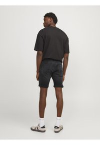 Jack & Jones Shorts di jeans - black denim