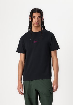 GLEAM  - Basic T-shirt - black