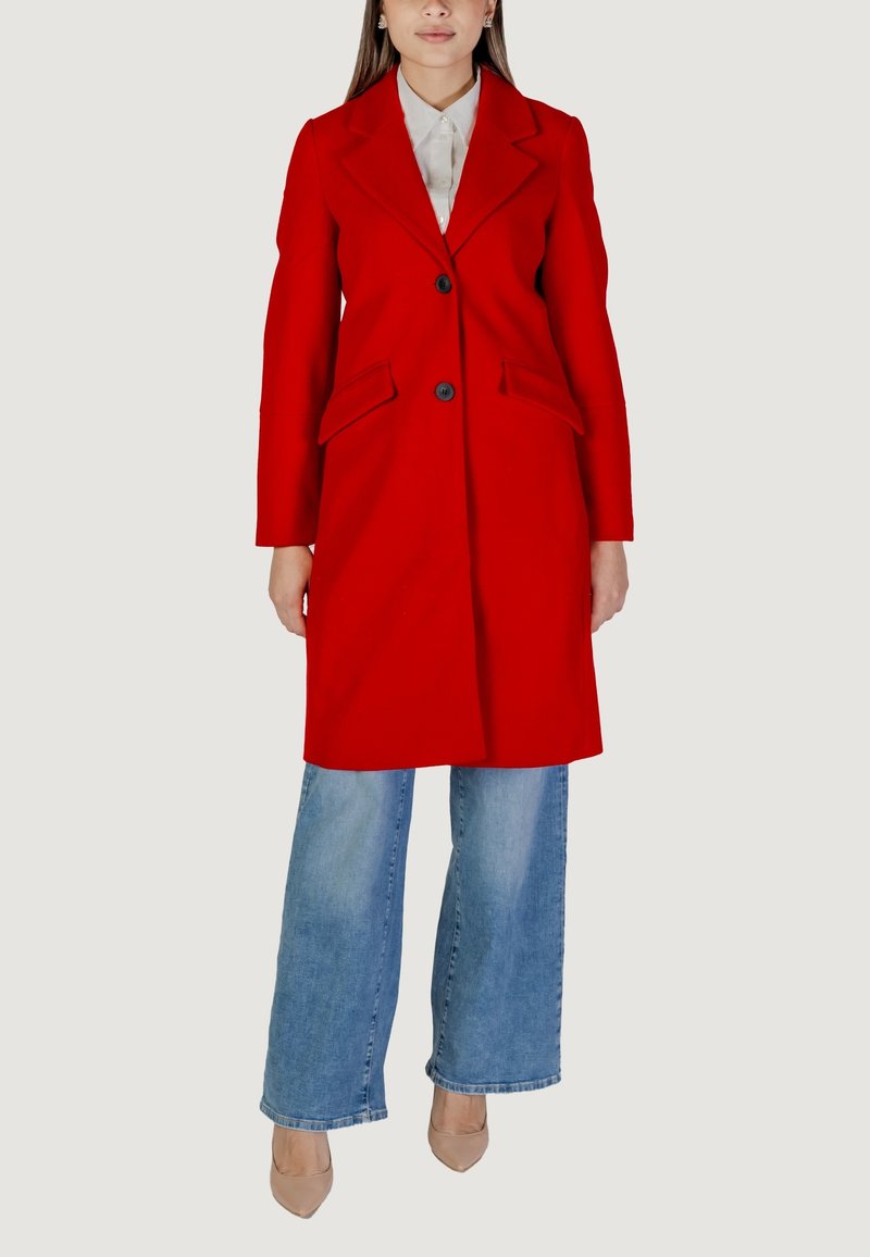 Vero Moda FORTUNESARA GA BOO  - Abrigo corto - red