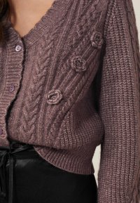 Next CABLE FLOWER  _ REGULAR FIT - Cardigan - purple