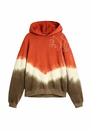 Narancssárga, fehér és barna batikolt mintájú kapucnis pulóver, fehér absztrakt hímzett díszítéssel a jobb felső mellrészen.