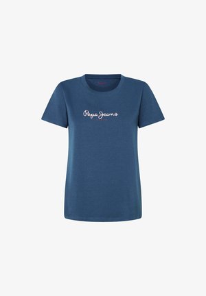 Sinine puuvillane T-särk ümmarguse kaelusega. Ees on valges kalligraafias prinditud 'Pepe Jeans London'. Lühikesed varrukad.