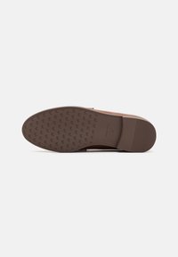 Anna Field Loaferit/pistokkaat - cognac