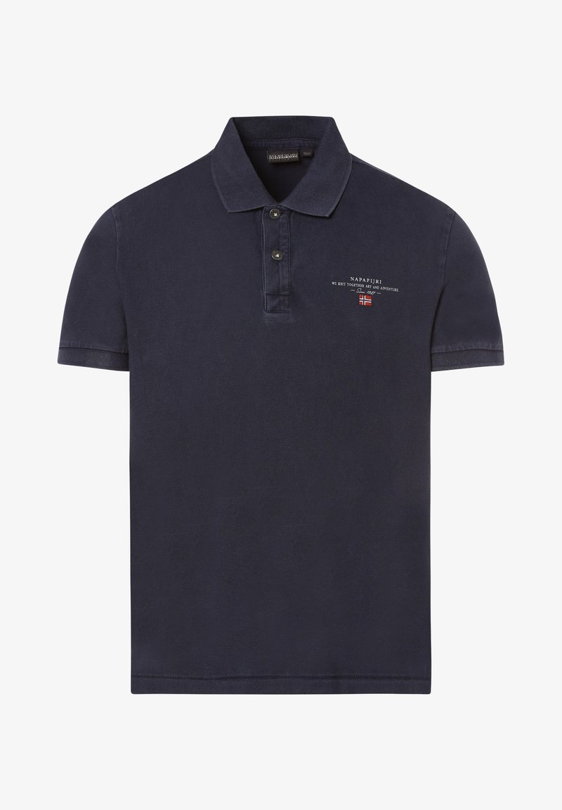 Polo bleu marine à manches courtes avec deux boutons, petit texte de marque et écusson du drapeau norvégien sur le côté gauche de la poitrine.