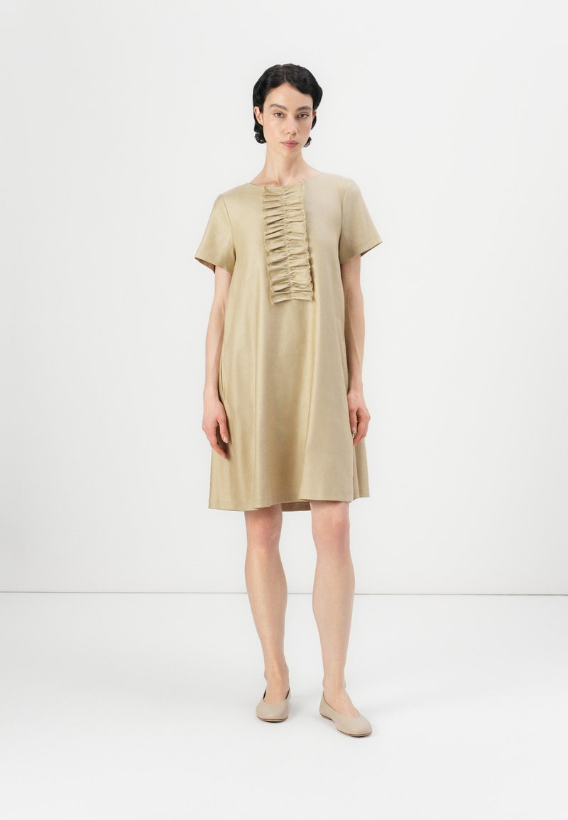 RIANI Jurk lichtbruin RIANI Jurk lichtbruin