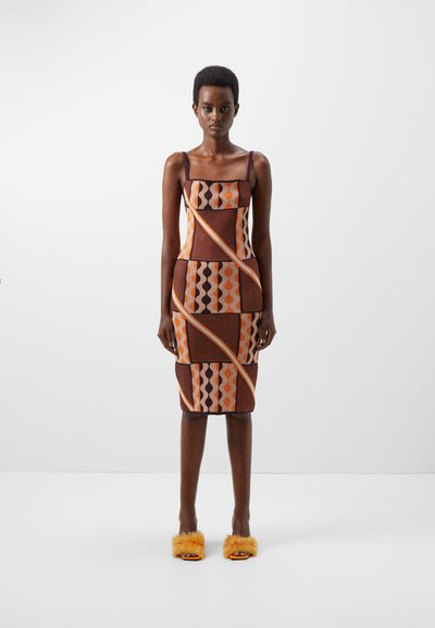 Ahluwalia TAFII DRESS - Φόρεμα σε ίσια γραμμή - red/orange