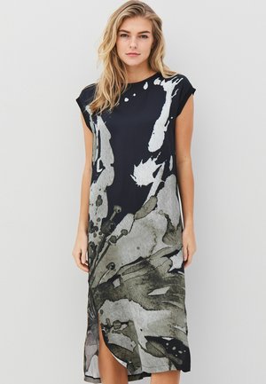 ABBI  - Denné šaty - army mix