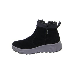 Black winter ankle boot with gray rubber sole, fur lining, and waterproof Gore-Tex material, featuring a pull tab at the back.