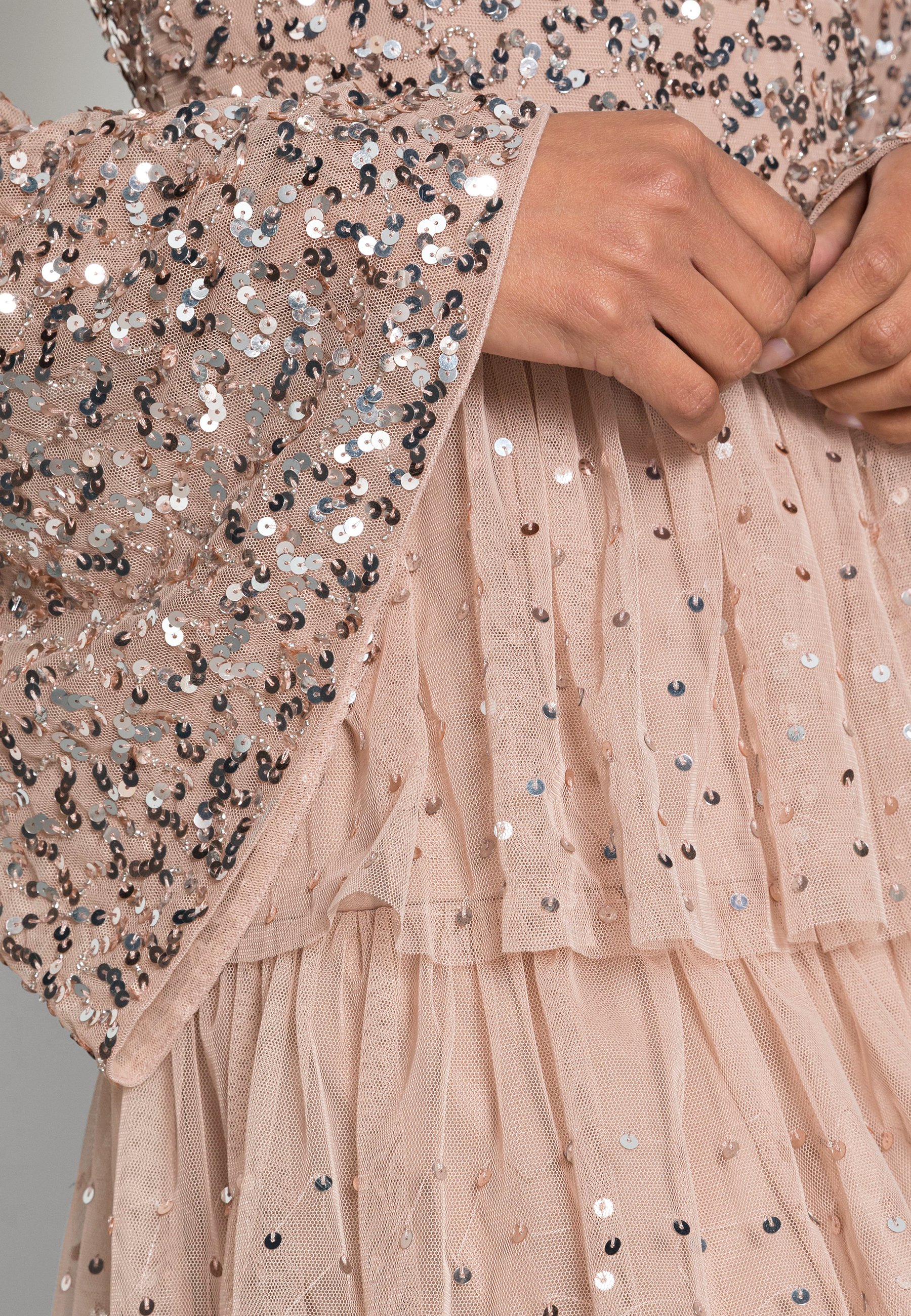 Maya Deluxe BELL SLEEVE TIERED 