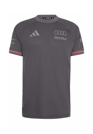 Donkergrijs Adidas motorsportshirt met Revolut- en Audi-logo's, roodgestreepte mouwboorden en extra sponsorlogo's op de mouwen.
