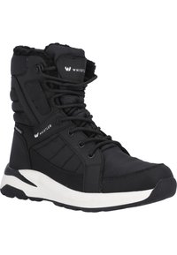 Zwarte geïsoleerde winterlaarzen met een gestructureerde bovenkant, contrasterende witte zool, vetersluiting aan de voorkant en een pluche voering rond de kraag.