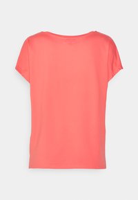 ONLY Play ONPAUBREE LIFE ON BAT LOOSE - T-shirt desportiva - sun kissed coral