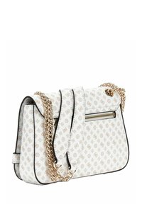 Borsa bianca con tracolla in catena dorata, caratterizzata da una superficie patterned, tasca con zip e accenti neri lungo i bordi per un contrasto.