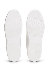 Tommy Hilfiger COURT - Tenisice - ecru/breezy blue