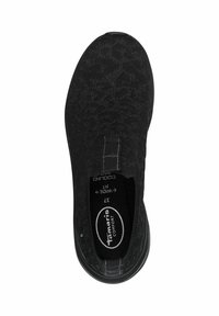 Fekete, slip-on cipő texturált kötött felsőrésszel, kerek orral, rugalmassal ellátott nyílással és mintás dizájnnal. Kényelmes párnázott talppal és rugalmas talppal rendelkezik.