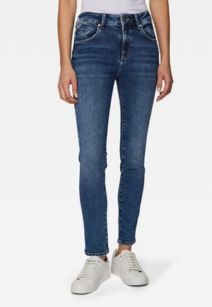 Jeansy Slim Fit