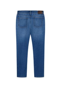Vaqueros de mezclilla azul con una textura suave, diseño de cinco bolsillos, pierna recta y un parche de cuero marrón en la cintura.