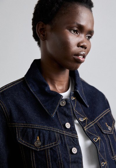Victoria Beckham CROPPED JACKET - Jakna iz džinsa - dark indigo rinse