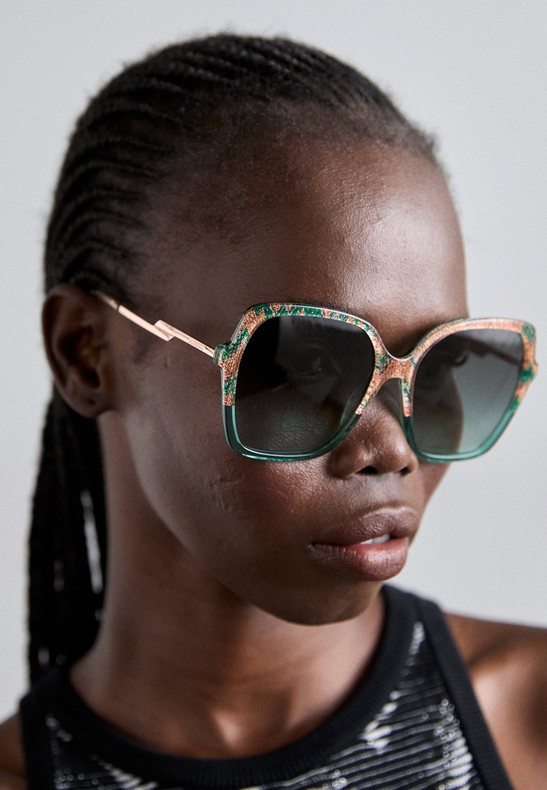 NEW Missoni Tortoiseshell Women\'s Sunglasses with Pink and Green Case✨ Missoni Pink Sunglasses for Women for sale | eBay main image 4