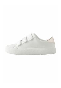 Baskets blanches avec trois bandes velcro, semelle en caoutchouc texturée, tige en matériau lisse et un accent rose pâle au niveau du talon.