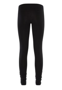 Mustat legginsit, joissa on sileä pinta ja korkea vyötärö, varustettuna kireällä muotoilulla ja rypistettyillä nilkkadetaljeilla.