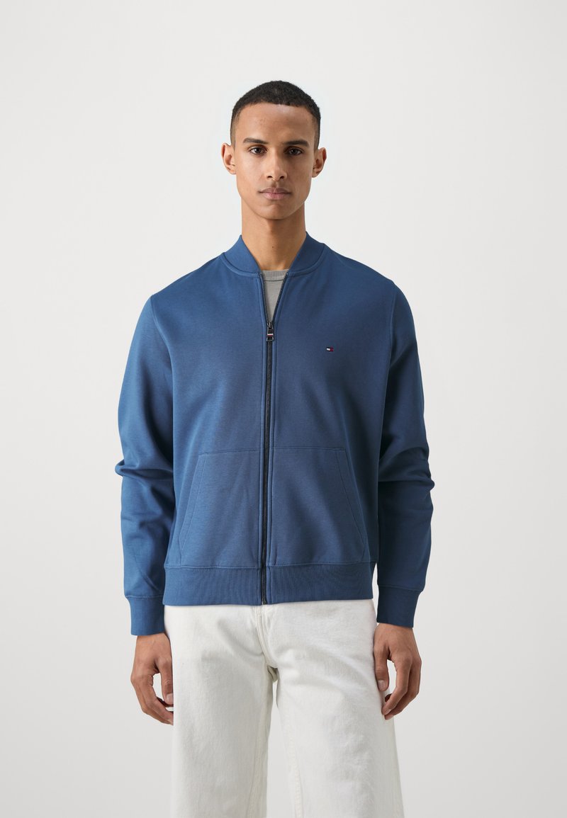 Tommy Hilfiger FLAG LOGO BASEBALL ZIP THROUGH - Bomberjacka - aegean sea