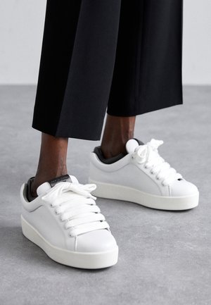 rag & bone Chaussures de skate - white