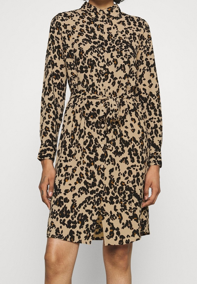 Vero Moda Robe chemise - brown