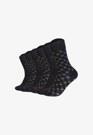 Fünf Paar schwarze elegante Socken mit einem dezenten hellgrauen Blumenmuster, die fächerförmig angeordnet sind.